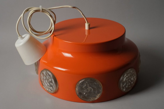 Vitrika Hanglamp, Oranje met ingelegde Medaillons, 1960s Danish Modern Verlichting. – Hanglampen, Aluminium (photo 9 of 12)