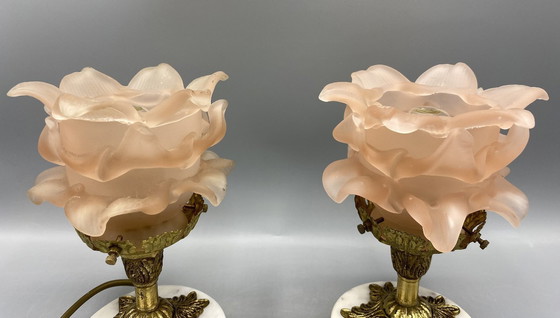Image 1 of Ensemble de 2 lampes de table Art nouveau • Abat-jour en verre dépoli rose en forme de fleur