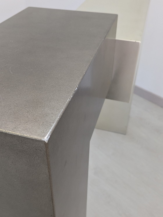 Image 1 of Roberto Mora, Dilmos - Console "Crasi" - Eigentijds ontwerp