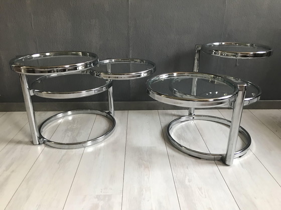 Image 1 of 2x Tables d'appoint doubles pivotantes Chrome