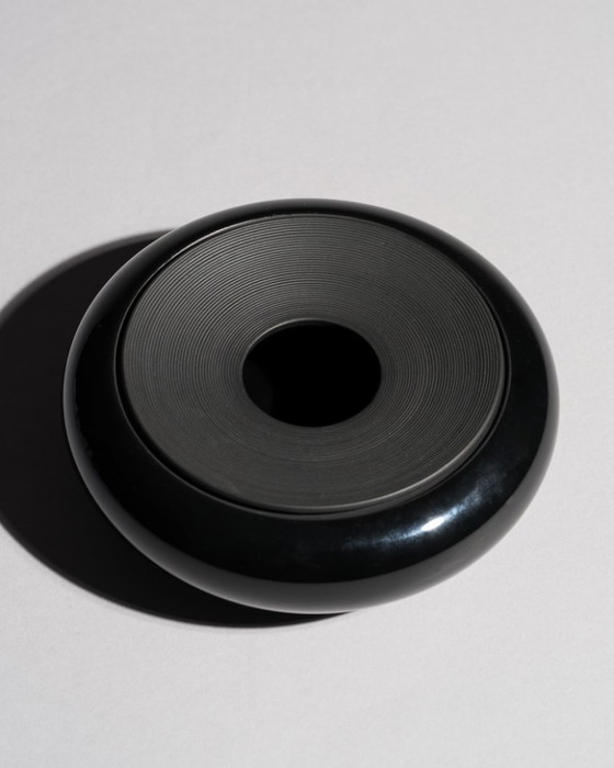 Image 1 of Tapio Wirkkala Porcelaine Noire Vase & Rare Ashtray Duo Rosenthal MCM Chic