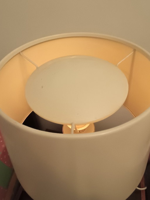 Lampada da tavolo modello Kulla raro fuori produzione colore bianco 