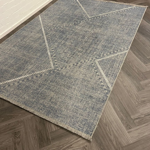 Brinker Carpets Linea Dessin 105 Blauer 200x290 Teppich