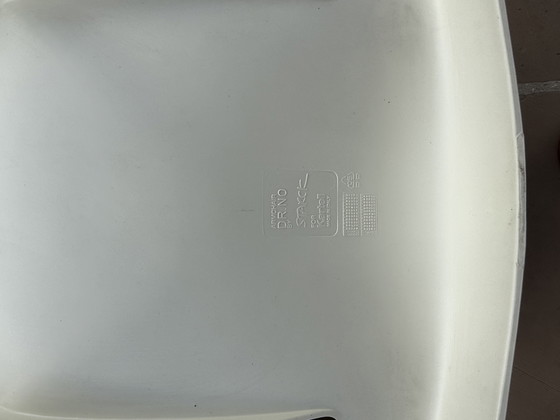 Image 1 of 3 poltrone Dr. NO, di Starck per Kartell