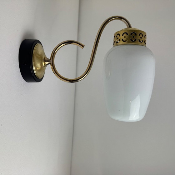 Image 1 of SET VAN 3 VINTAGE OPALINE WANDLAMPEN