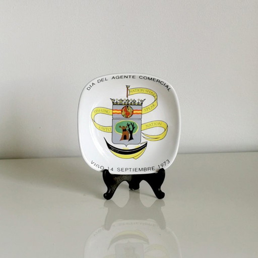 COMMEMORATIVE PORCELAIN TRAY OR PLATE - 1973