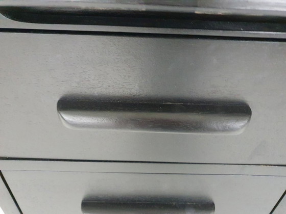 Escritorio ejecutivo de madera negra, década de 1960. – Wood (photo 10 of 21)