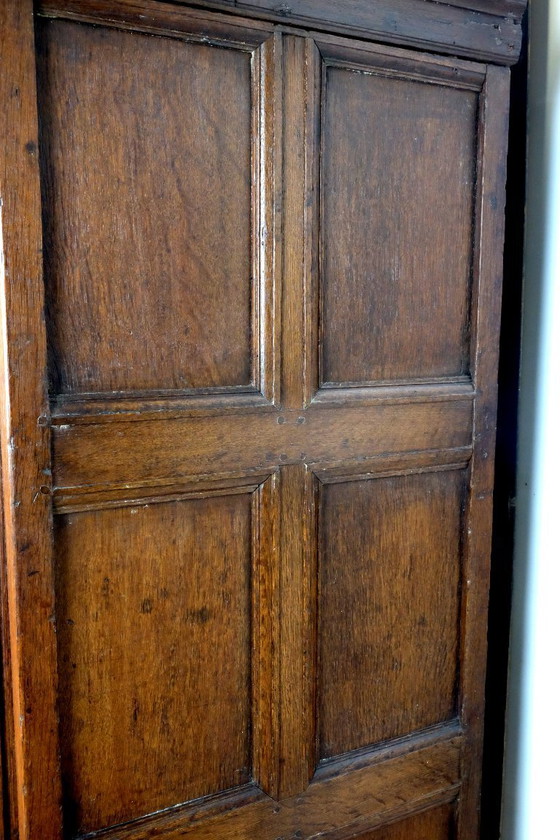 Image 1 of Säulenschrank aus dem 17. Jahrhundert, Eiche, um 1610-1630