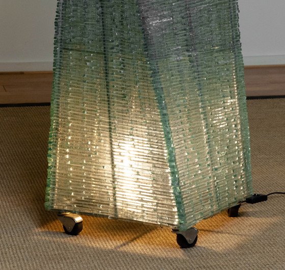 Image 1 of XXL Lampadaire en verre Twisted Body 1970