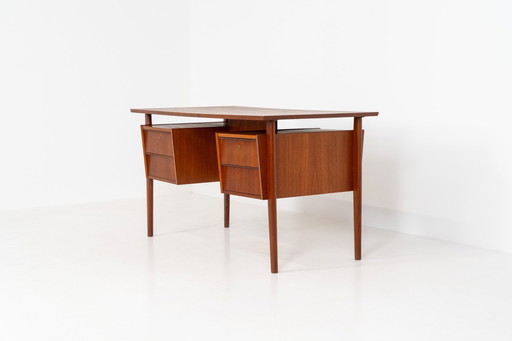 Bureau autoportant de Gunnar Nielsen Tibergaard (Danemark, années 1960)