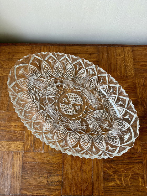 Image 1 of Plat apéritif en verre ciselé 