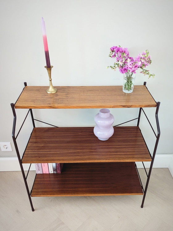 Image 1 of Vintage vrijstaand boekenrek, wandrek van WHB 