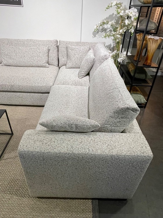 Image 1 of XL STOCK U-Bank