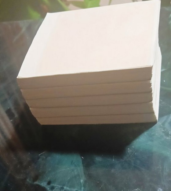 Image 1 of 500 unités de feuilles de caractères dorées