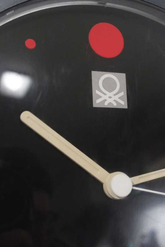 Image 1 of Horloge vintage Benetton by Bulova design post-moderne 1990s