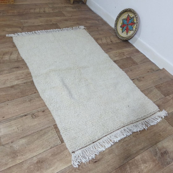 Image 1 of Kleiner handgefertigter weißer Berberteppich - Petit Tapis Berbère Blanc Fait Main