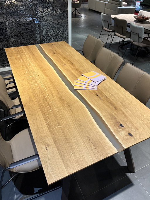 “Nilan Musterring” eetkamertafel 