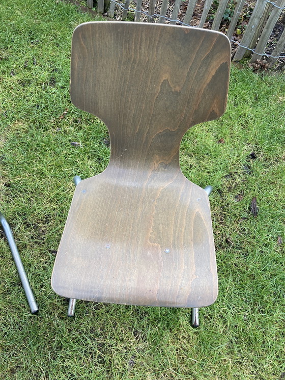 Image 1 of Stapelstoelen sledestoelen vintage jaren 60-7