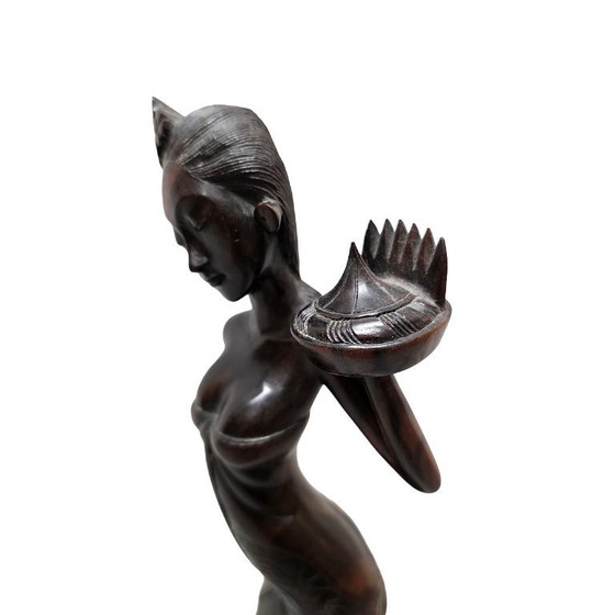 Image 1 of Sculpture balinaise vintage représentant une dame, années 1960/70