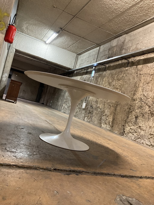 Tulipe Table 137 cm by Eero Saarinen for Knoll signed