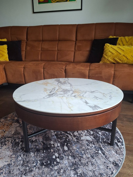 Image 1 of Mesa de centro redonda única con compartimento de almacenamiento, 80 cm, nueva