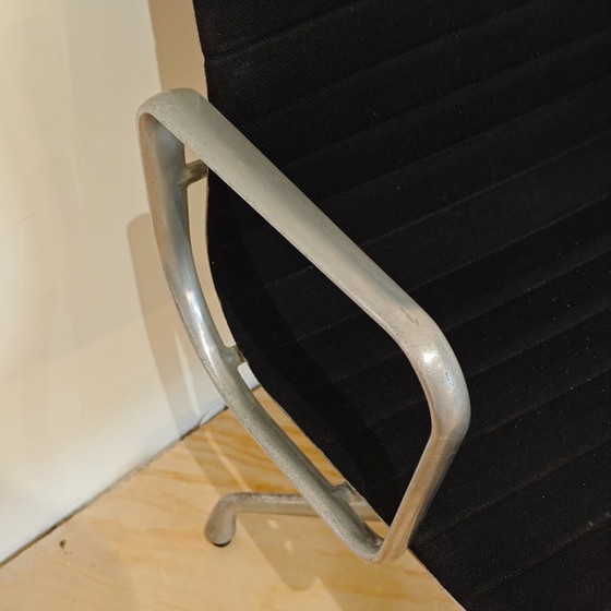 Image 1 of Sedie da ufficio Vitra Eames EA 112