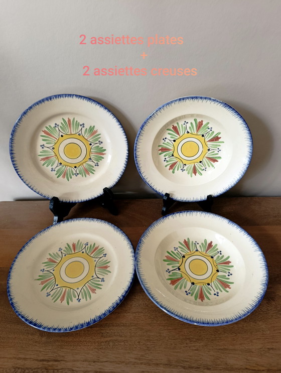 Image 1 of 4 piatti antichi in stile bretone della manifattura Longchamp/Francia