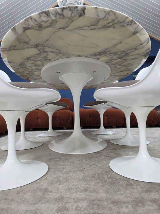 Tavolo ovale Knoll Studio + sedie Tulip Knoll (nuove) – Set da pranzo, Aluminium, Marble (photo 2 of 14)