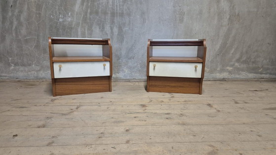 Coppia di comodini vintage di metà secolo, Cecoslovacchia, 47 × 38 × 61 cm – Credenze con vetrina, Wood (photo 4 of 11)
