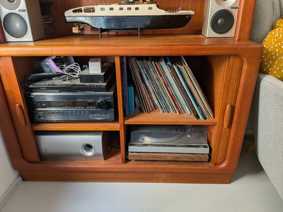 Dyrlund Display Cabinet with Lighting – Wood (photo 3 of 5)