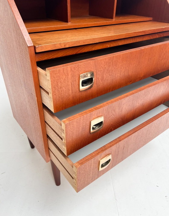 Image 1 of Charmanter dänischer Sekretär oder Schminktisch, 1960er Jahre