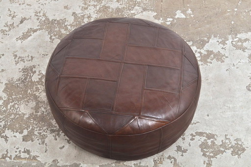Pouf vintage en cuir patchwork 1970