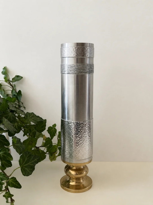 Vaso brutalista BMF