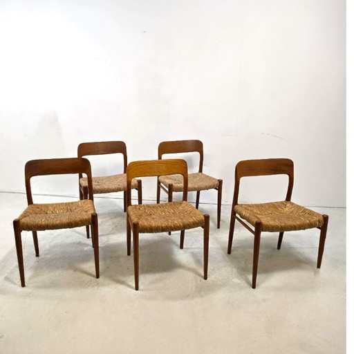 Set 5 eetkamerstoelen Niels Møller jaren 70 teak Deens design
