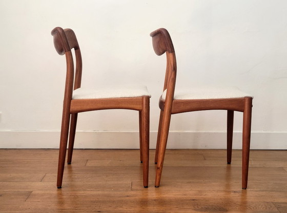 Set of 2 Johannes Andersen Dining chairs for Uldum Møbelfabrik – Wood, Vintage (photo 3 of 11)