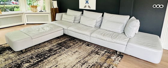 Image 1 of Natuzzi Graues Ledersofa mit Hocker