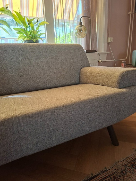 Image 1 of 2 Design-Sofas „Cloak Sky“ des Designers Hans Daalder