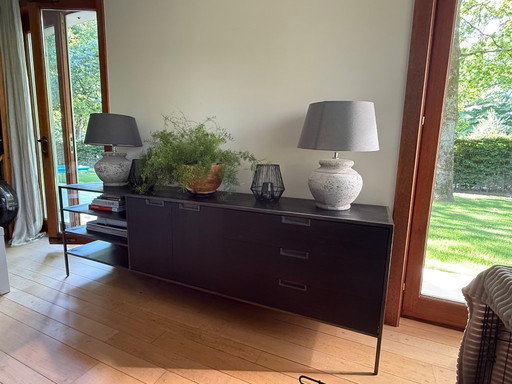 Eleanor dressoir