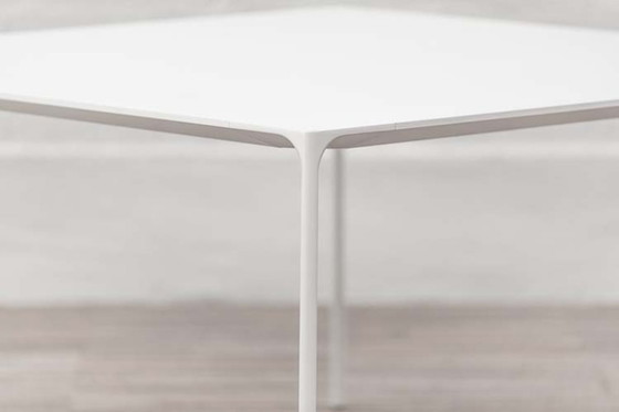 Image 1 of Arper Nuur #0800 Vergadertafel