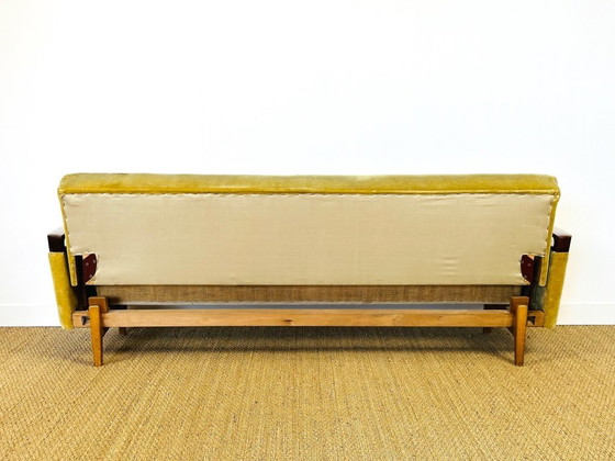 Image 1 of Canapé convertible et fauteuil vintage scandinave en teck et velours, 1960, Set de 2