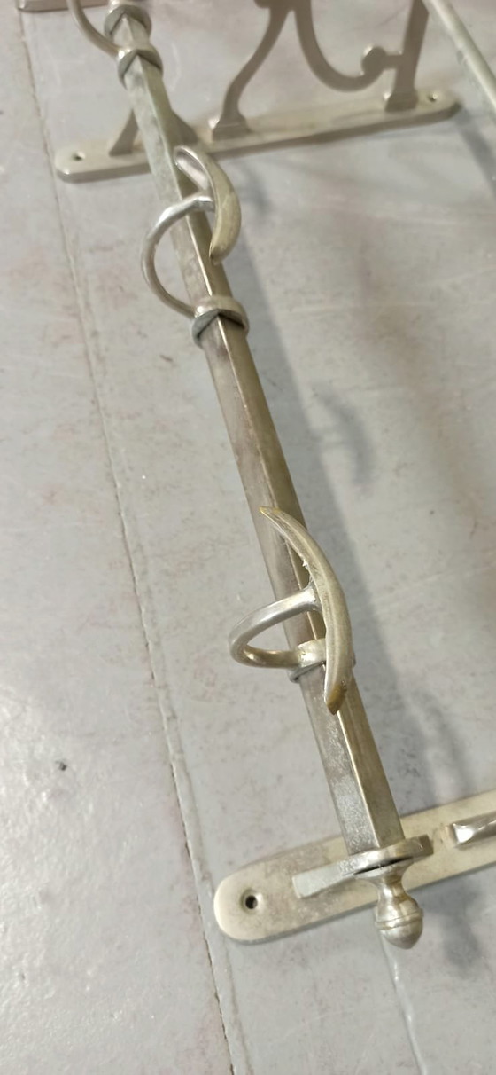 Image 1 of Art Deco Train Kleiderbügel