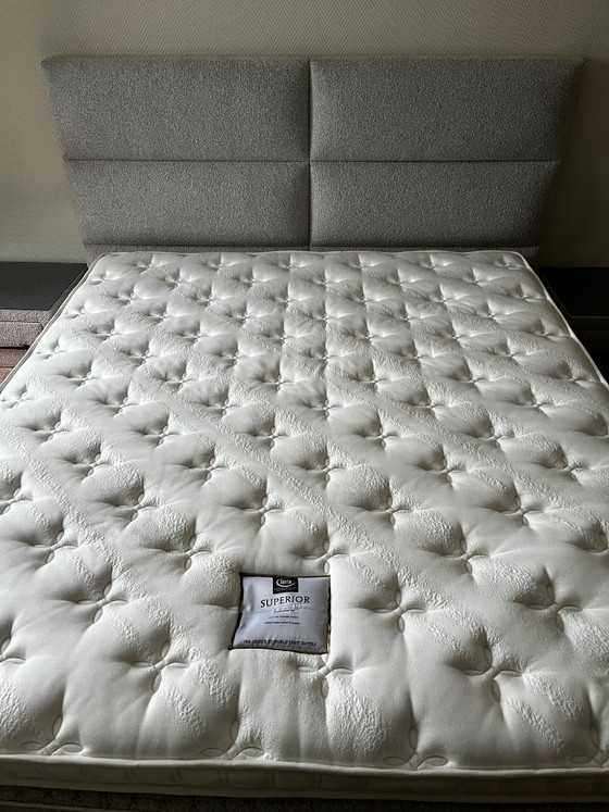 Image 1 of Serta boxspring 180x210