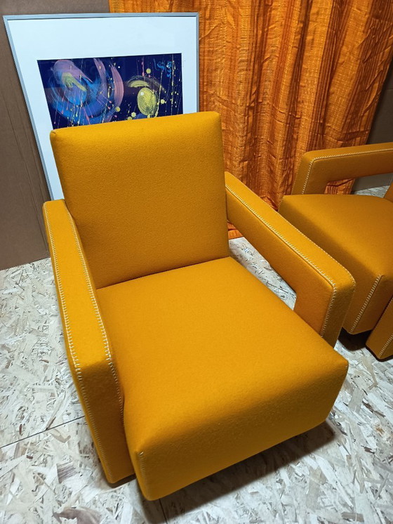 Image 1 of CASSINA Paire de fauteuils Utrecht 637 NEUF 2026 en laine KVARD Moutarde par Gerrit Rietveld