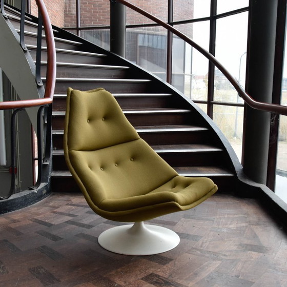 Image 1 of Artifort F558