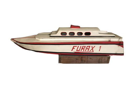 Maquette de bateau en bois Furax 1