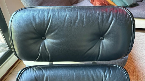 Vitra Charles Eames Lounge Chair + Ottoman Nero Black Ash – Poltrone, Leather, Metal (photo 12 of 15)