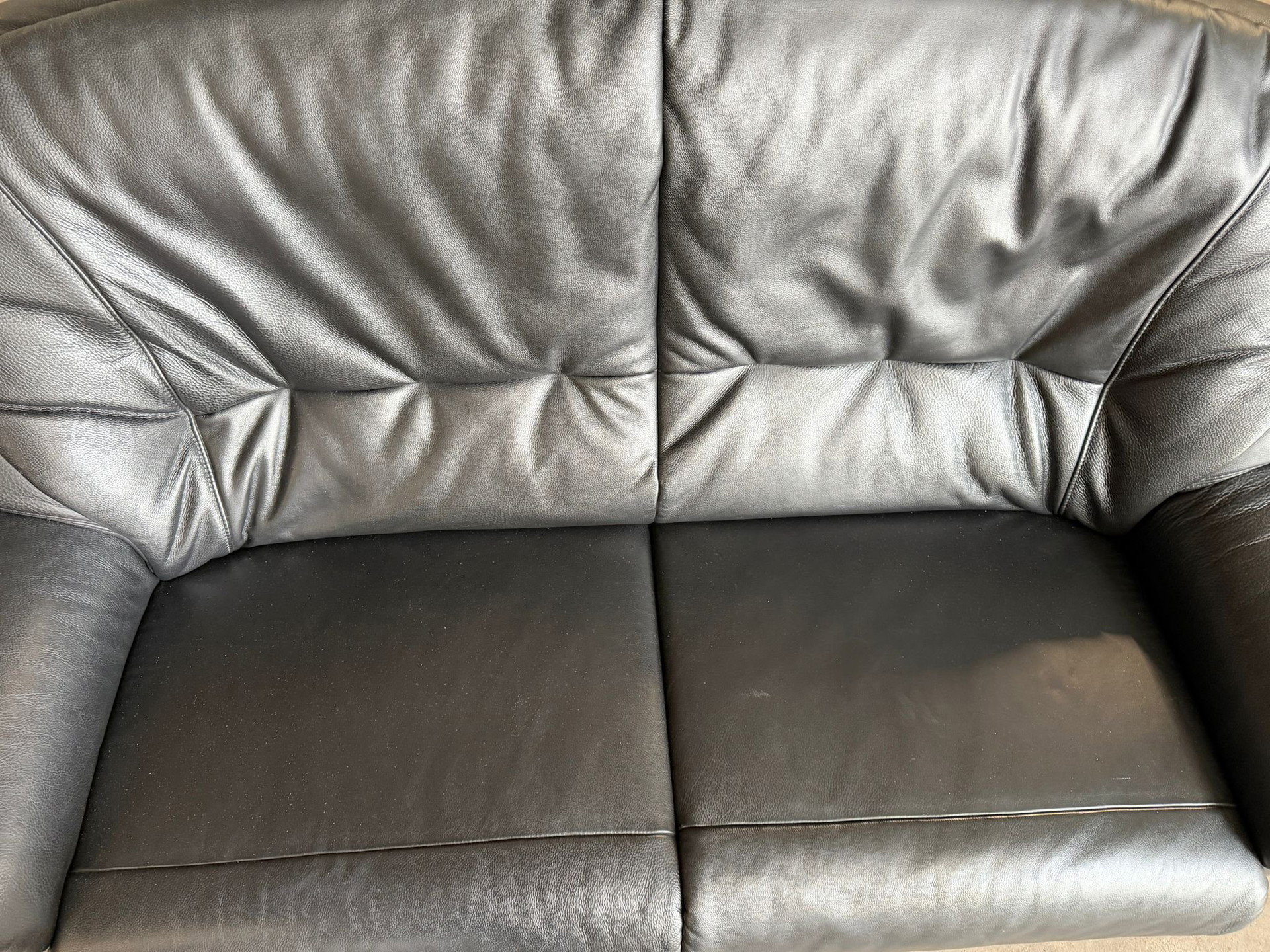 HUKLA Leather 2-Seater Sofa | German Quality Brand | €450 | Whoppah