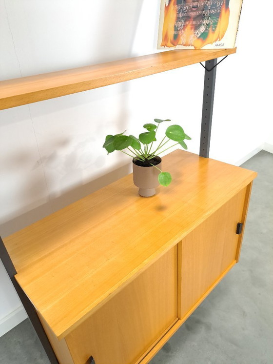 Image 1 of Sistema de pared modular LP de Olof Pira, Suecia