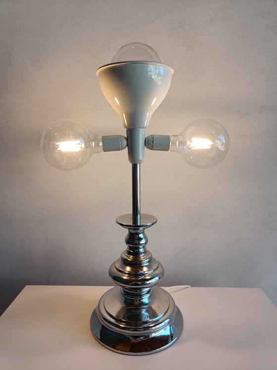 Image 1 of Lampada da tavolo o da terra Reggiani, Italia anni '60/'70, cromo e smalto, design a 3 luci