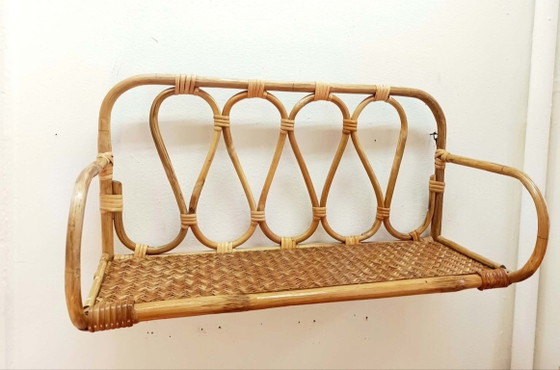 Scaffale vintage in rattan 1970 – Decorazioni murali (photo 4 of 8)